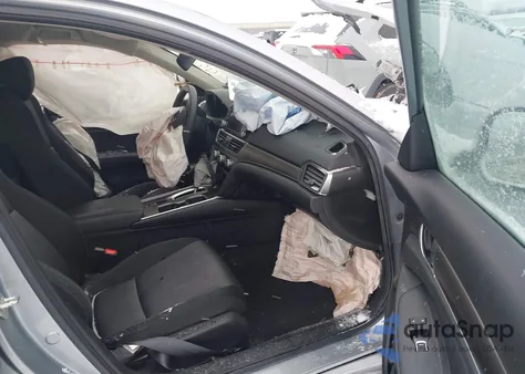 2019 Honda Accord Lx z USA, uszkodzony, nr VIN 1HGCV1F10KA118617